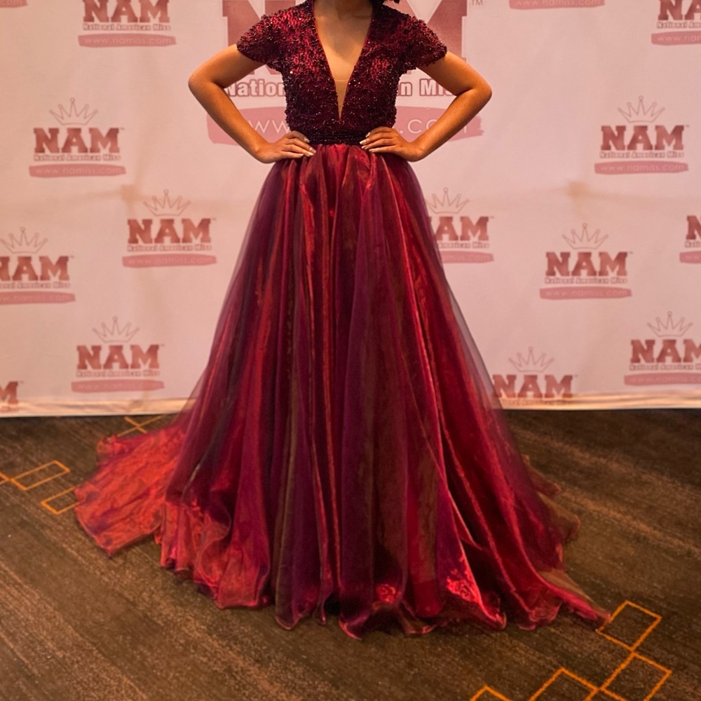 sherri hill ball gown